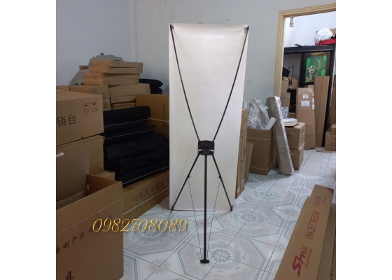 STANDEE CHÂN CHỮ X 