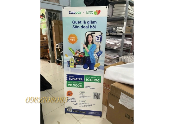 STANDEE CHÂN CHỮ X 
