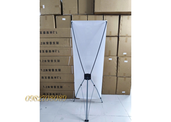 STANDEE CHÂN CHỮ X 